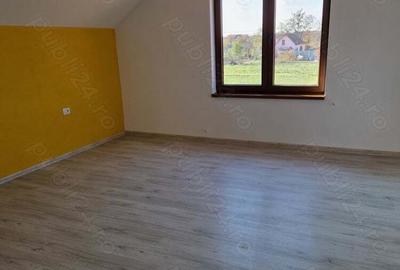 Casă cu 4 camere cu Teren 1080 Mp în Săcălaz - 2