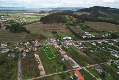 Teren de 1350 mp, în Sânpetru