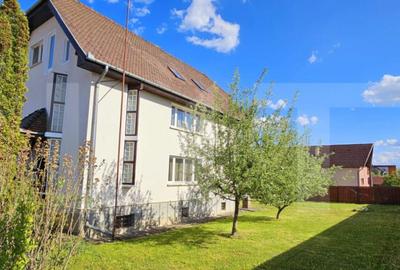 Casa, de vanzare, cu 6 camere, 300 mp, zona semicentrala - 2