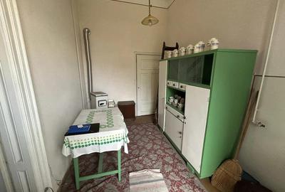 Vand apart.1 Piata Catedralei,st.58 mp. parter inalt+ pivnita - 4