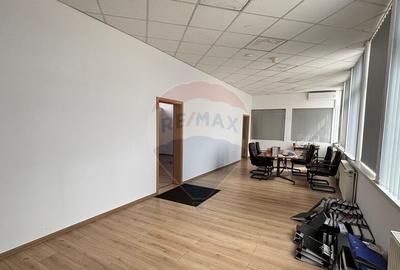 Spa?iu de birouri de 431mp in zona Kaufland Medias - 11