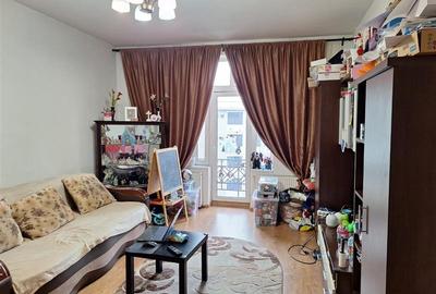 Apartament cu 4 camere decomandat în Universitate - 1