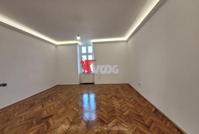 Apartament cu 2 camere decomandat în Sinaia - 2