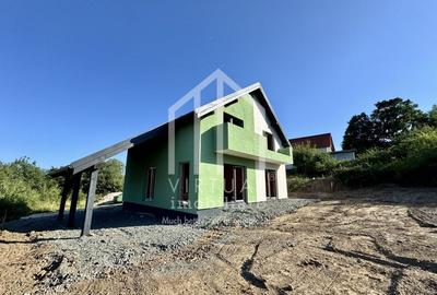 Casă individuală cu 5 camere în Șelimbăr