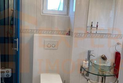 Casă cu 7 camere cu Canalizare în Central - 12