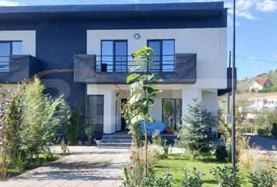 Duplex cu garaj dublu, 500 mp, Comuna Baciu - 1