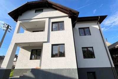 Casă cu 6 camere cu Teren 678 Mp în Central - 5