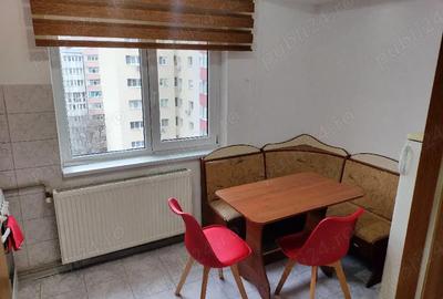 Garsonieră decomandată în Vitan - 3