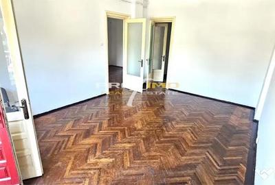 Apartament cu 6 camere decomandat în Central - 15