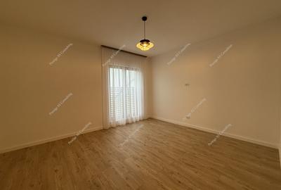 Duplex cu 5 camere cu Teren 295 Mp în Giroc - 10