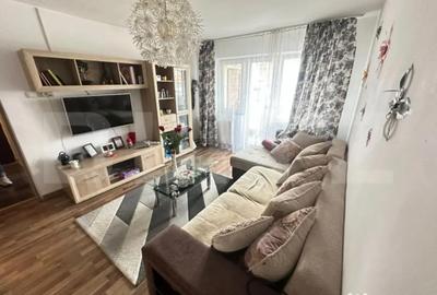 Apartament cu 2 camere semidecomandat în Micro 15