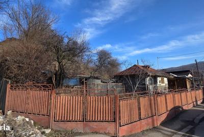 Casă cu 4 camere cu Teren 600 Mp în Central - 19