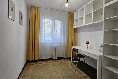 Apartament cu 3 camere decomandat în Nufărul - 7