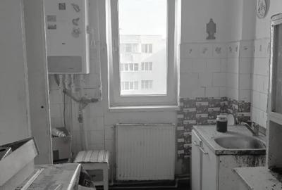 Apartament cu 3 camere semidecomandat în Central - 5