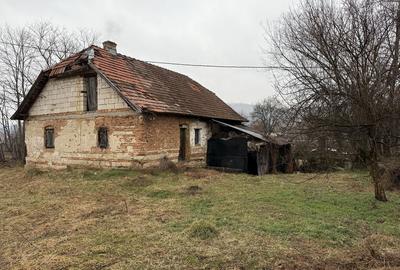 Casă cu 3 camere în Chitid - 1