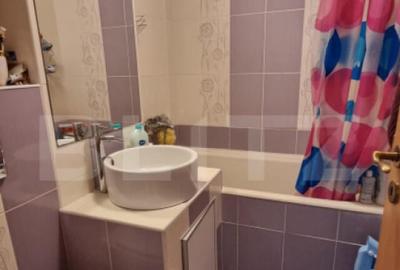 Apartament de vanzare, cu 3 camere, 61 mp, zona semicentrala - 1