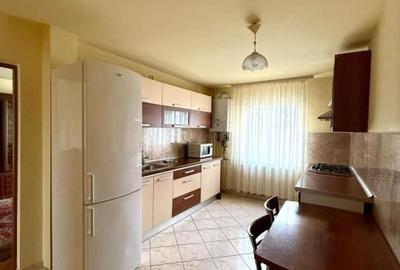 Apartament cu 3 camere decomandat, mobilat în Mărăști