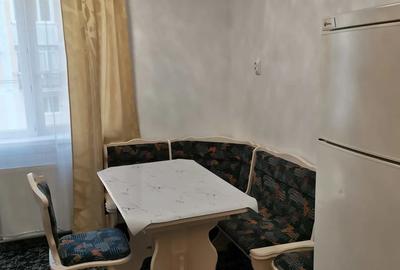 Inchiriez apartament 2 camere - 4