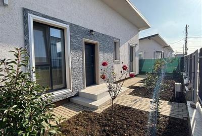 Casă cu 3 camere cu Canalizare în Bucium