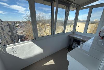 Apartament cu 2 camere decomandat, mobilat în Progresul - 11