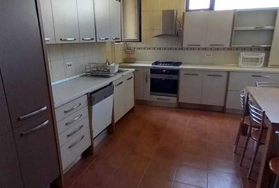 Apartament cu 3 camere decomandat în Central - 5