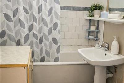 Apartament cu 3 camere decomandat, mobilat în Bartolomeu - 4