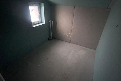Casă cu 3 camere cu Teren 200 Mp în Central - 12