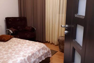 Apartament cu 2 camere decomandat în Drumul Taberei