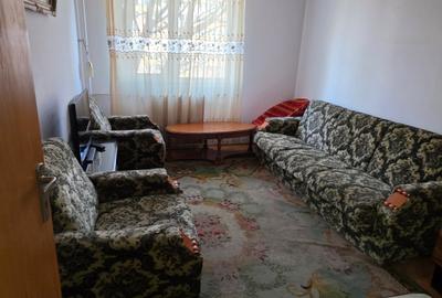 Apartament cu 3 camere semidecomandat, mobilat în Colentina - 6