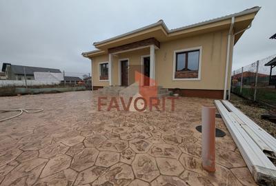 Duplex cu 3 camere cu Canalizare în Sânandrei - 1