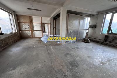 Spațiu industrial, de 250 mp, în Central - 2