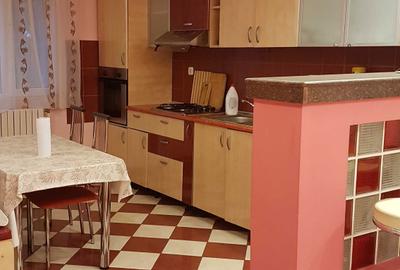 Casă cu 4 camere cu Teren 900 Mp în Central - 2