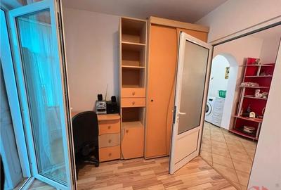 Apartament cu 2 camere decomandat în Sud