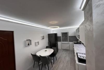 Apartament cu 3 camere decomandat în Decebal - 2