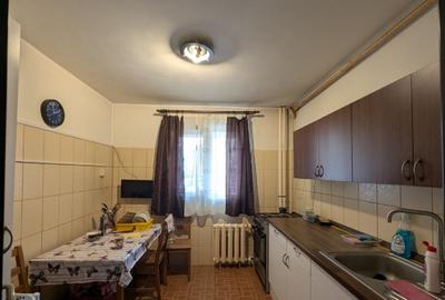 Proprietar apartament 3 camere foarte Oltenitei aproape de metrou - 12