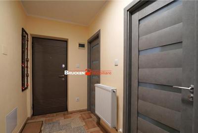 Sanmartin - Vila cu 3 apartamente si potential de - 9