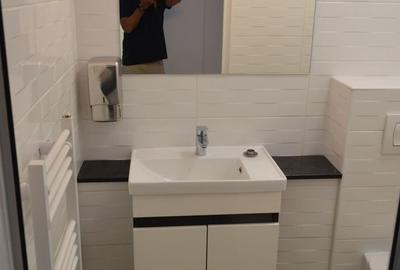 Birou, de 118 mp, în Central - 6