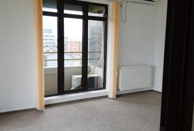 Birou, de 7,000 mp, în Unirii - 11