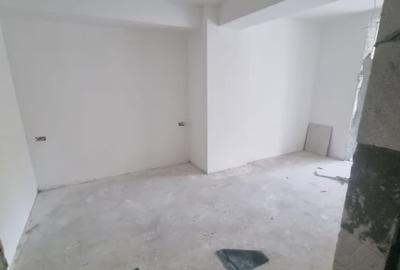 Apartament 3 camere, 78 mp, zona George Enescu - 9