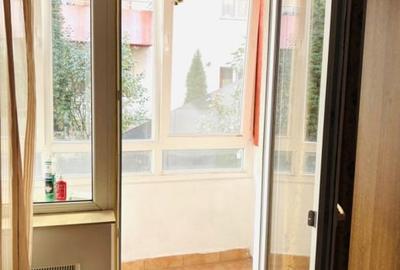 Apartament in zona Stejarlui  , 2 camere plus balcon , parter inalt. - 5