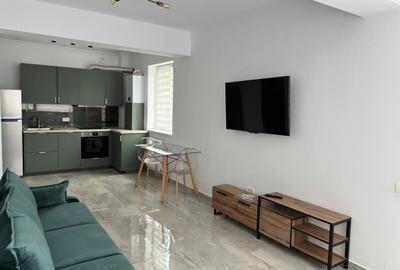 Apartament cu 2 camere decomandat în Străulești