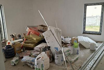 Casă cu 4 camere cu Teren 884 Mp în Moșoaia - 11