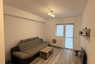 Apartament cu 3 camere decomandat în Rediu - 2