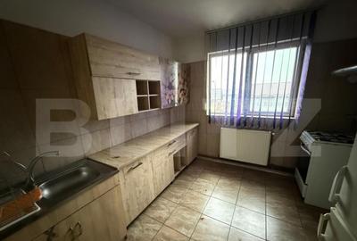 Apartament de vanzare, 52 mp, zona Micro 11 - 8