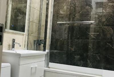 Garsonieră în Titan