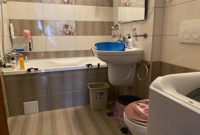Apartament cu 3 camere decomandat în Torontalului - 9