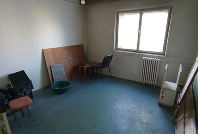 Apartament cu 2 camere decomandat în Nicolina - 4