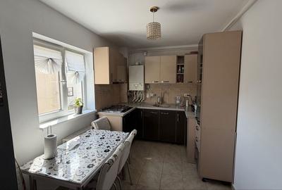 Apartament cu 3 camere decomandat în Sud - 2
