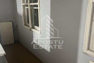 Apartamentul cu 2 camere, balcon, parter inalt, zona Sagului - 6