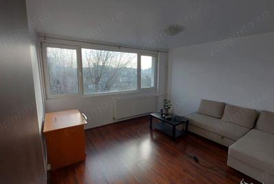 Apartament cu 2 camere decomandat în Cantemir - 3